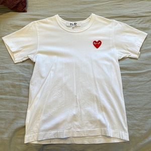 Comme de Garçon play logo patch tshirt